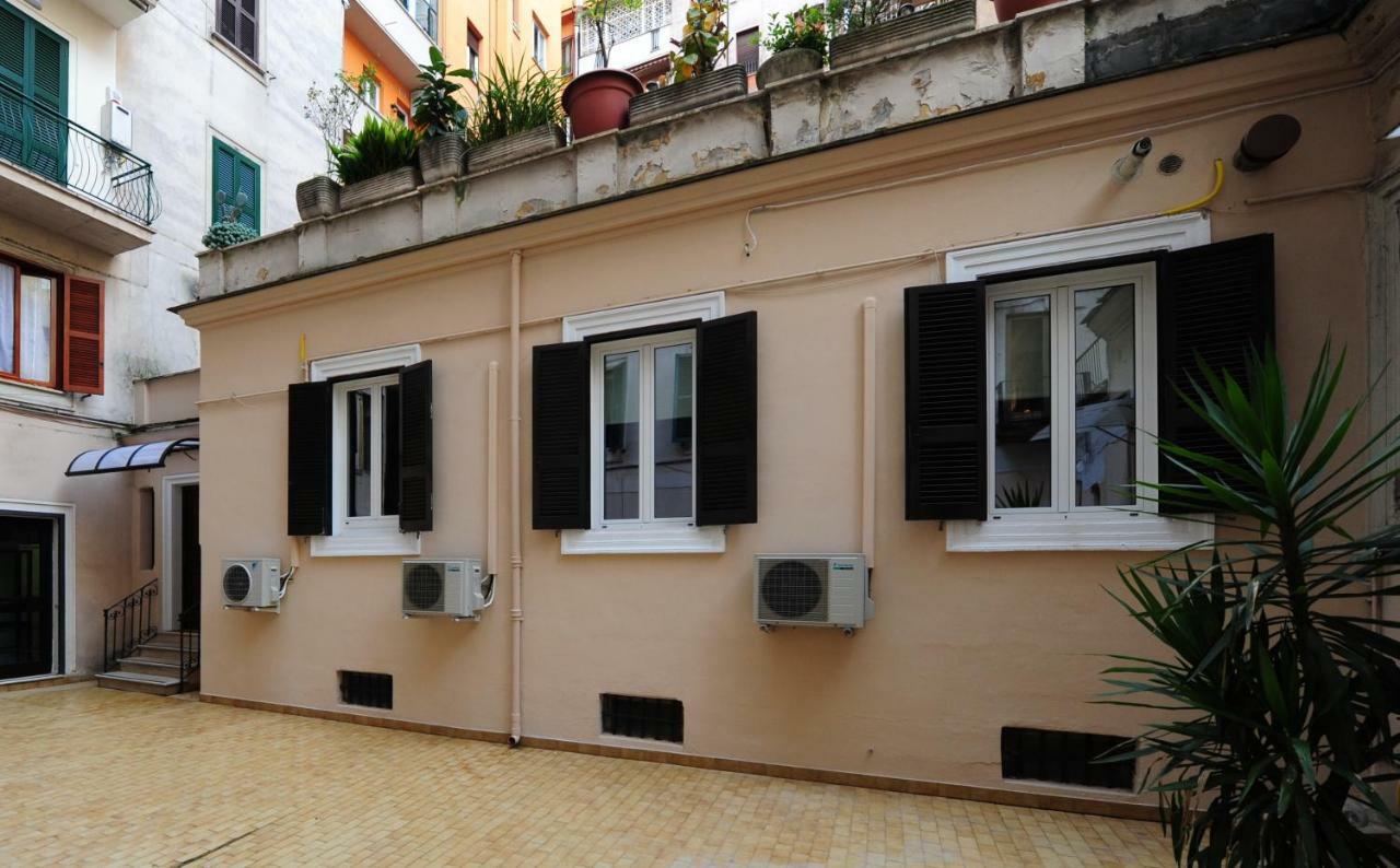 Fotofever Apt, Two Bedrooms With Air Conditioned In Elegant Shopping Area, Close To Vatican City 罗马 外观 照片